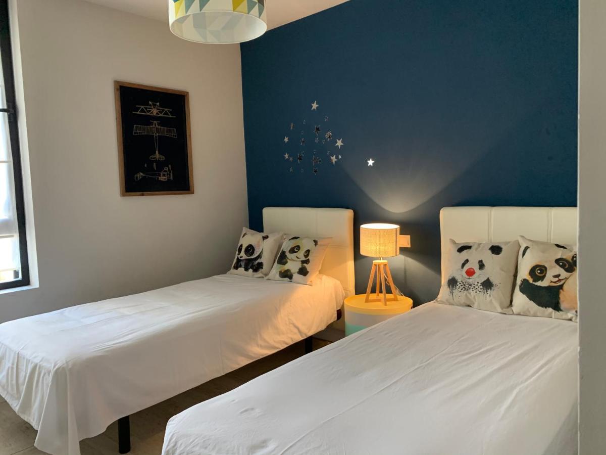 Luxury House 110 M2 On The Beach, Pool, Parking Torremolinos Eksteriør bilde